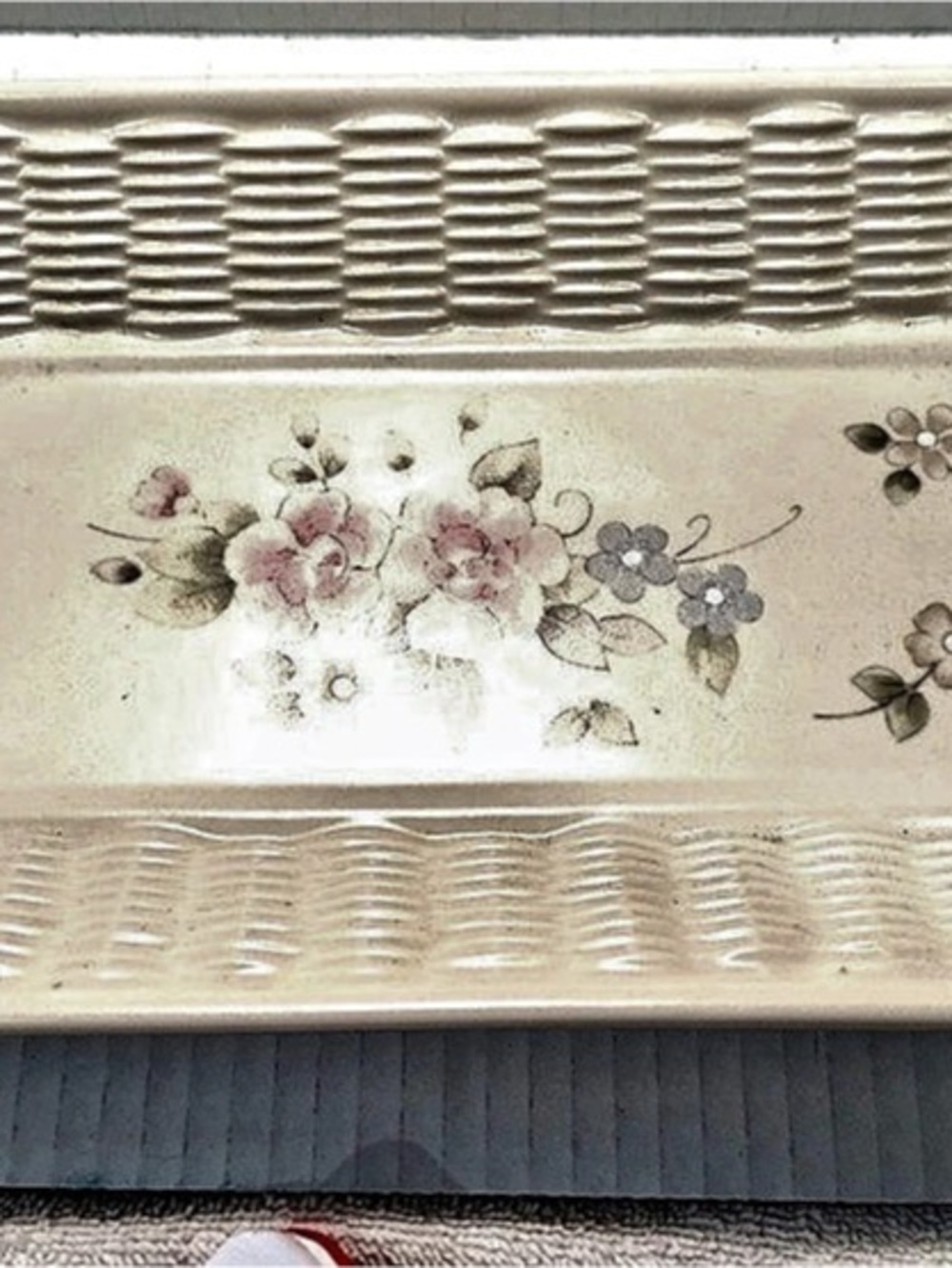 Pfaltzgraff Tea Rose Rectangular Basket Weave Bread Tray 6.5 x 12.5